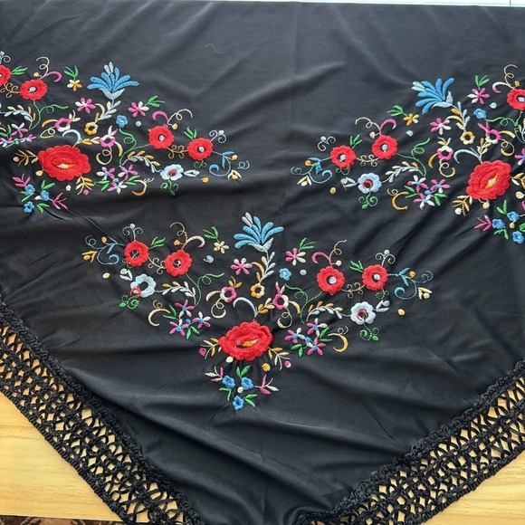 VTG Black Polyester Floral Embroidery Piano Triangle Shawl‎ Boho Hippie Shrug main image 1